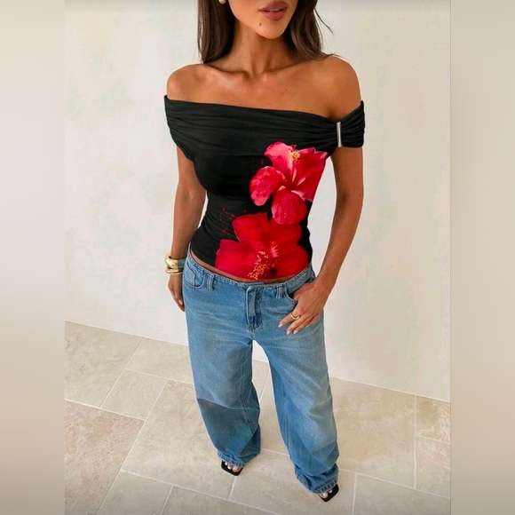 Aloruh Floral Elegant Asymmetric Off-Shoulder Bodycon T-Shirt - Picture 6 of 8